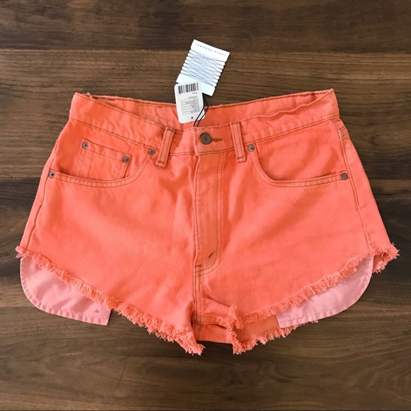 Levi's Pants - NWT Vintage Levi's 505 High Waisted Peach Shorts